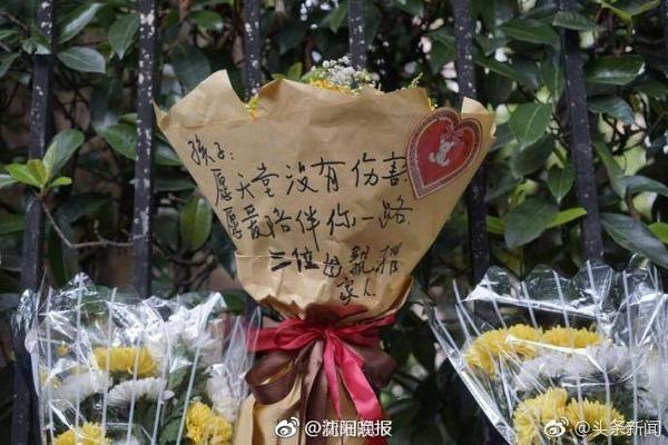 欧冠戴帽各项纪录：梅西&C罗8次最多，鲁尼18岁340天年龄最小