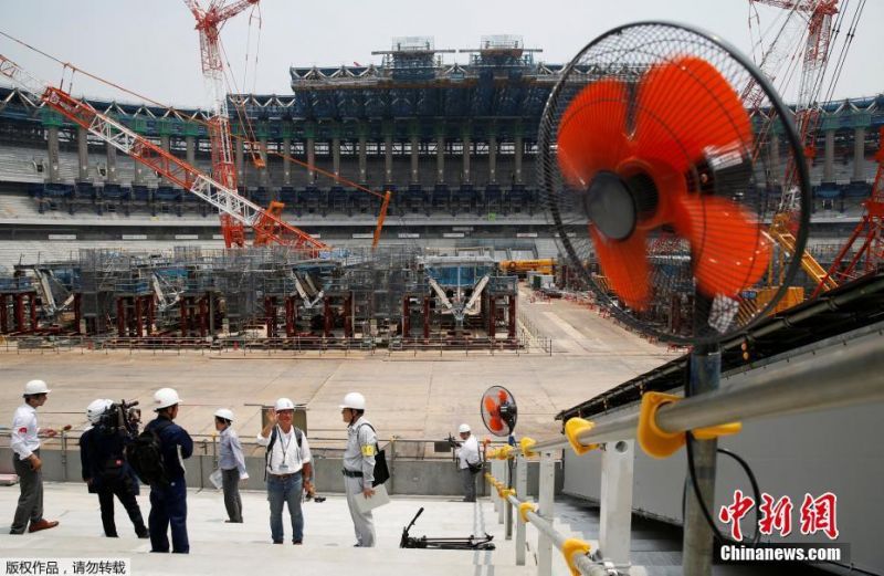 东体谈韦世豪：顶住压力进球、赢球，他在精神上已经更强大